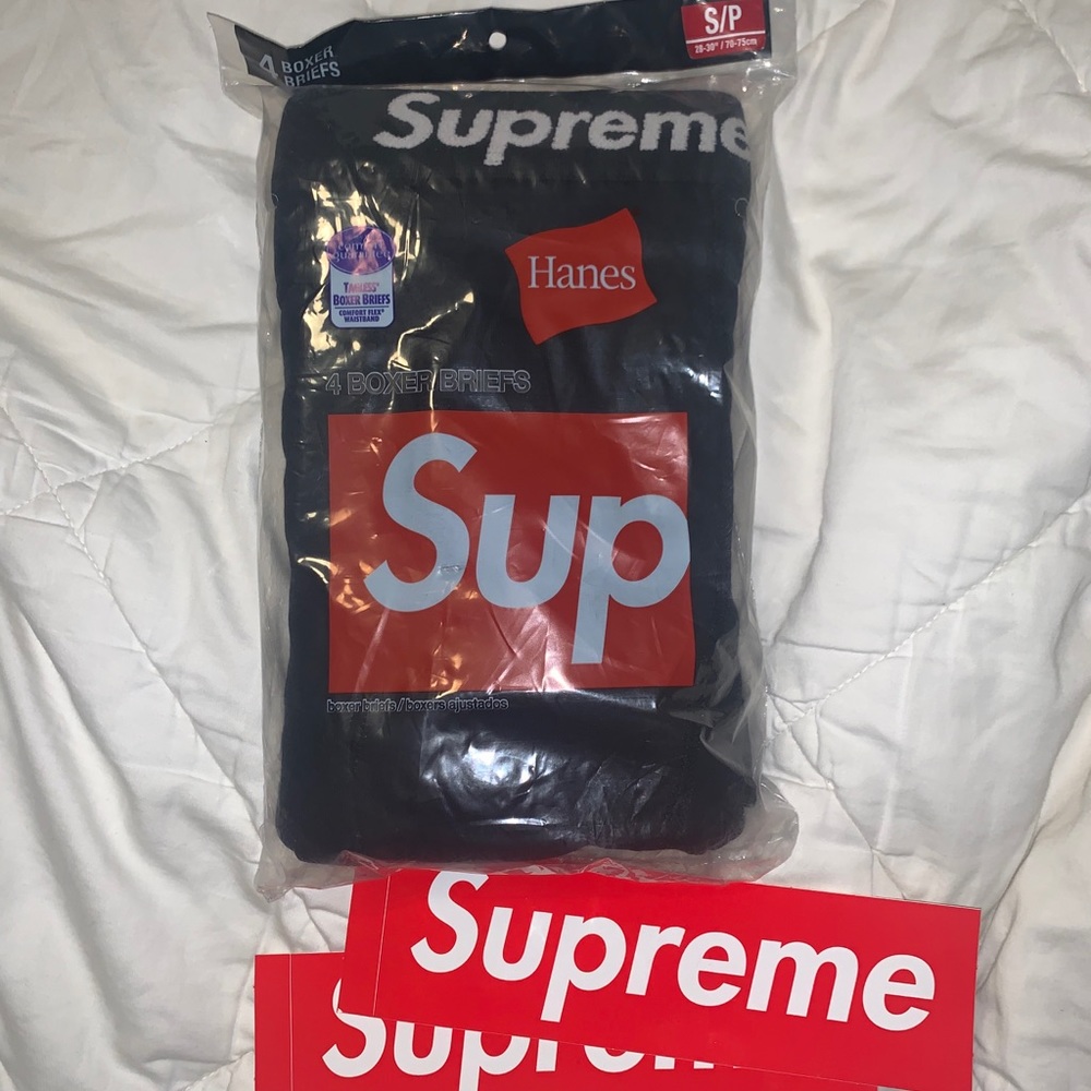 Supreme/Hanes Boxer Briefs (4 Pack)